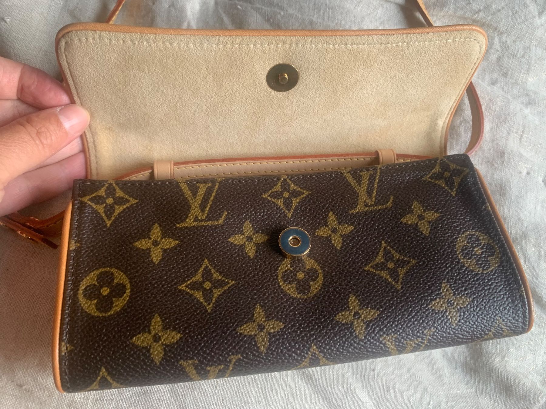 Louis Vuitton Borse: Louis Vuitton pochette NEUVE et authentique – Nuovo (secondo la descrizione) da Rochefort venduto da runeii 2