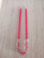 Halskette mit gepressten Korallen und Lampwork-Perlen