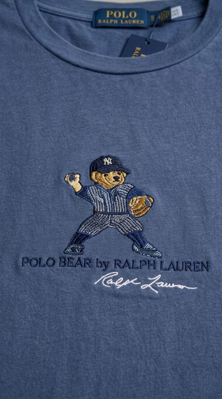 Ralph Lauren T-Shirts: Vintage Ralph Lauren Shirt – Gebraucht aus Lausanne von Kallista-Atelier 1