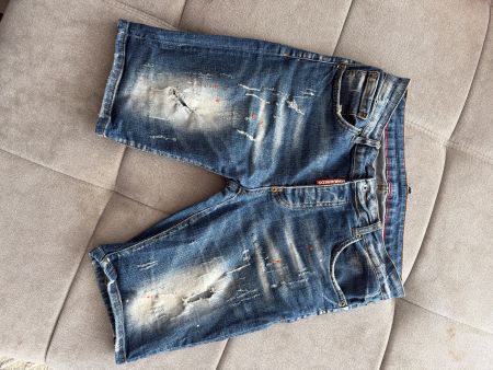 Dsquared2 Jeans-Shorts – Größe 50