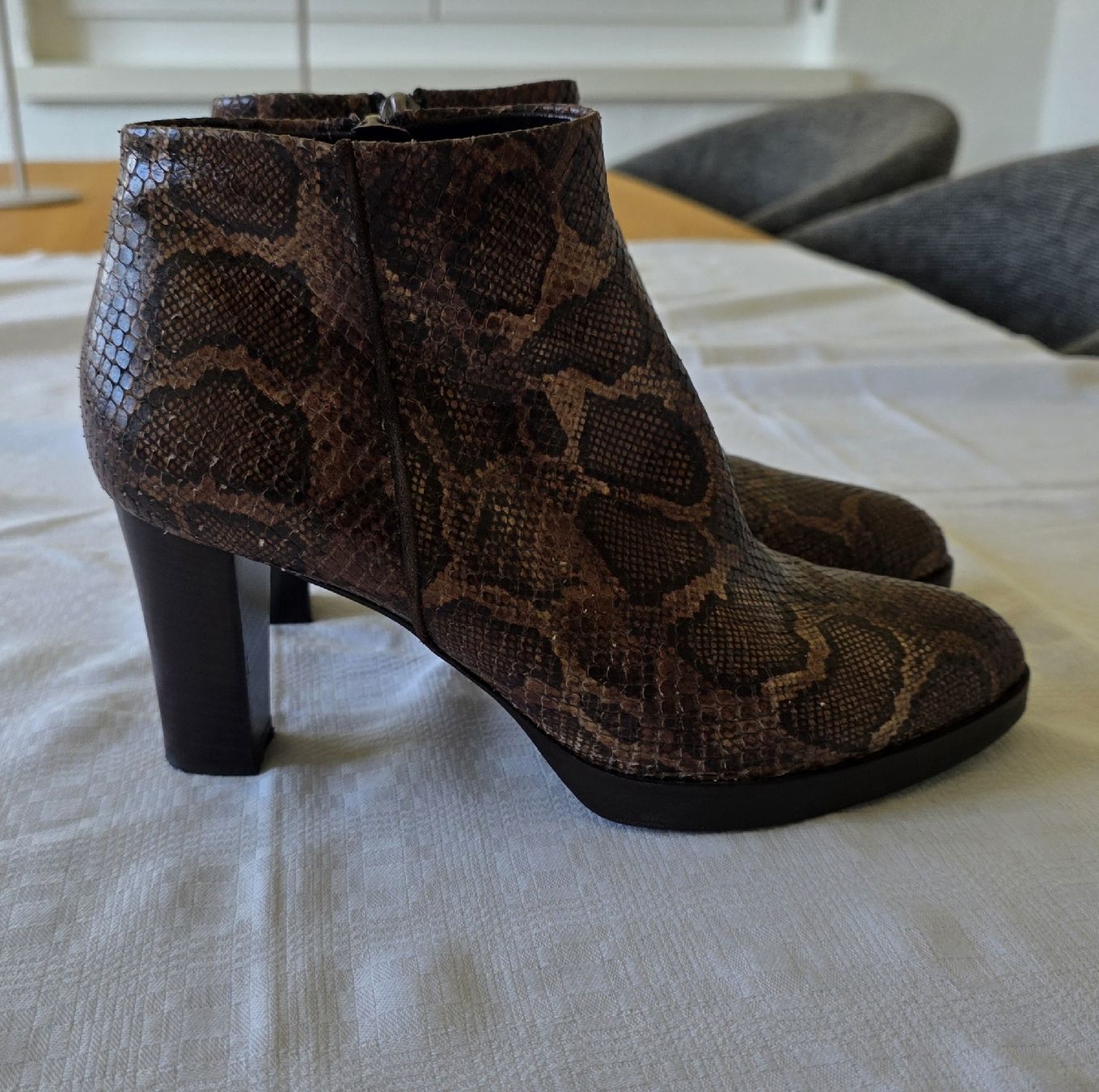 Scarpe da donna: Wunderschöne Stiefeletten von "GiorM Firenze" Gr. 39.5 – Usato da Schneisingen venduto da backstore24