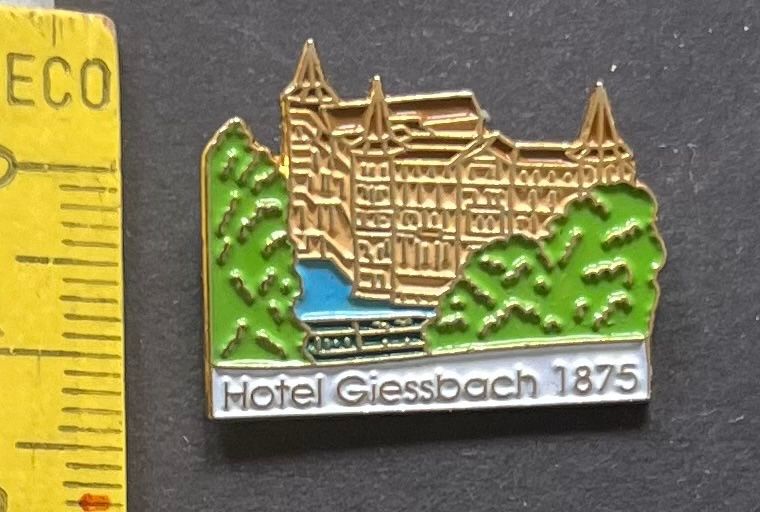 Plaketten & Abzeichen: Hotel Giessbach am Brienzersee/ Pin – Gebraucht aus Ostermundigen von DaxKarten-75