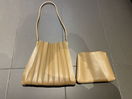 Schultertasche Melie Bianco Carrie vegan hellbraun