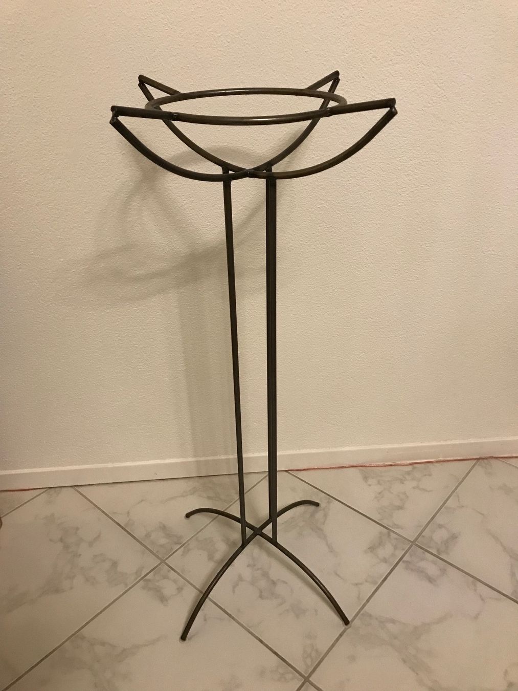 Altro in Decorazioni & Accessori: Dekoständer mit Glasschale – Usato da Uffikon venduto da Frosch1506 1
