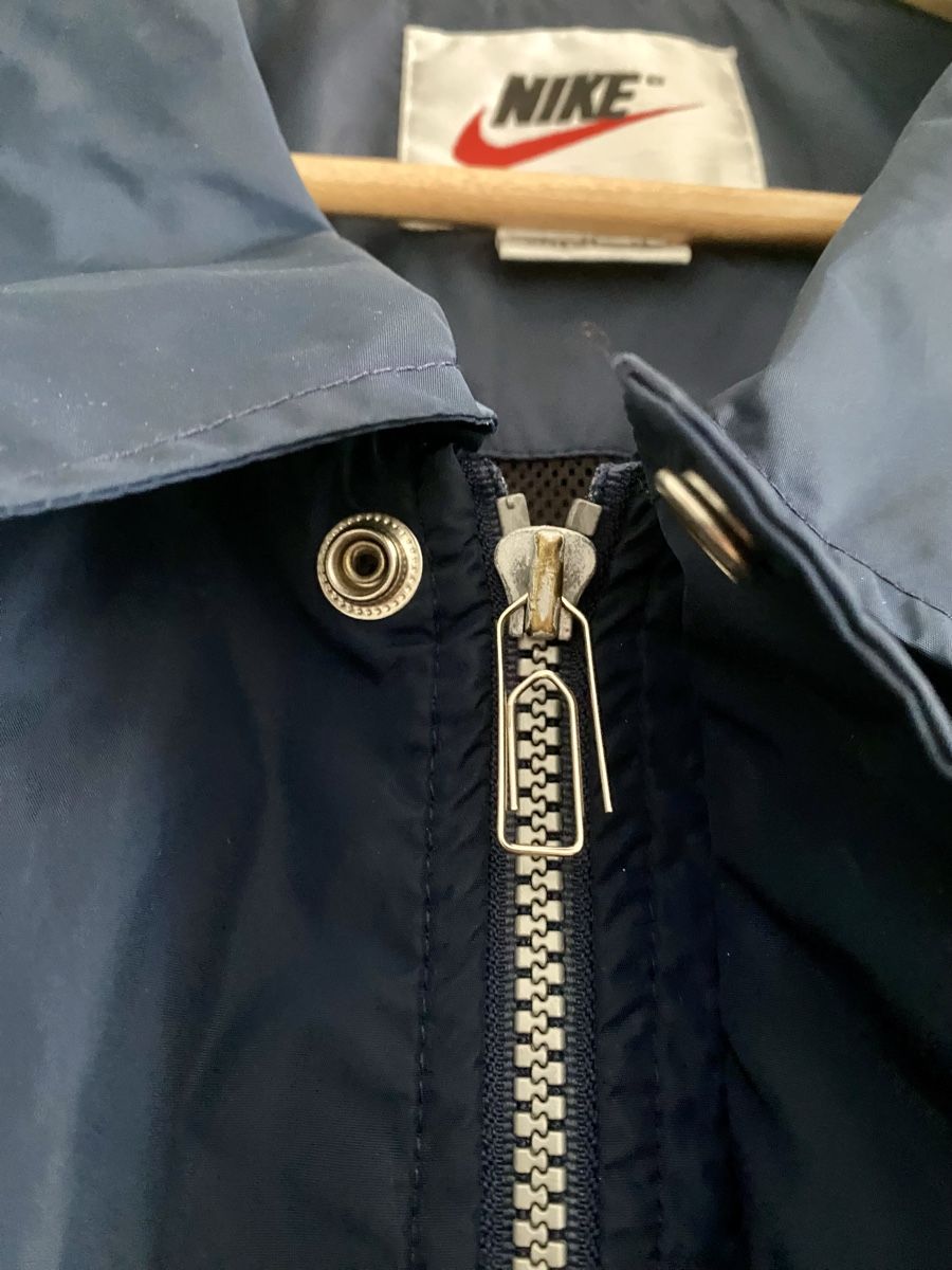 Nike Giacche: Nike Windbreaker Vintage-Style – Usato da Fribourg venduto da Mat_Kull 2