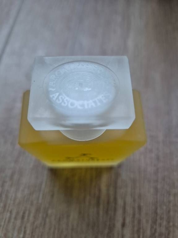 Autres soins du corps: AROMATHERAPY Associates London – Neuf avec emballage d'origine à Uerkheim par Pod23 1