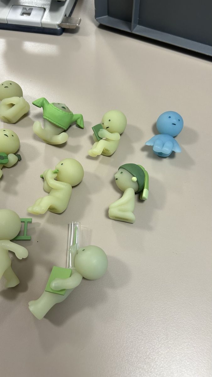 Smiski Figuren: Original SMISKI  – Neu (gemäss Beschreibung) aus Basel von kyra.aegerter 3