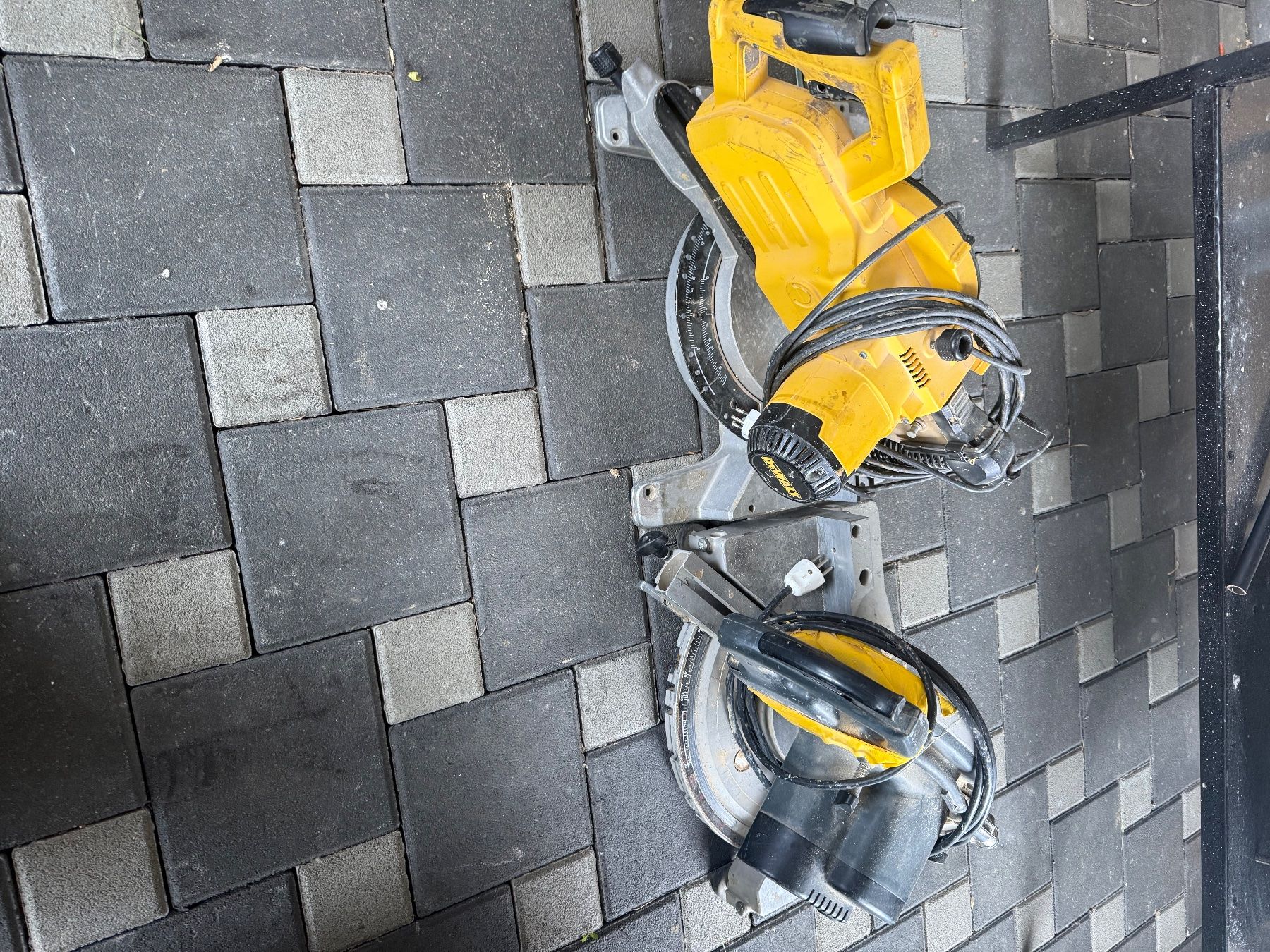 Elu Toutes les machines: Gehrungsägen – D'occasion à Wittenwil par Sem1276 1