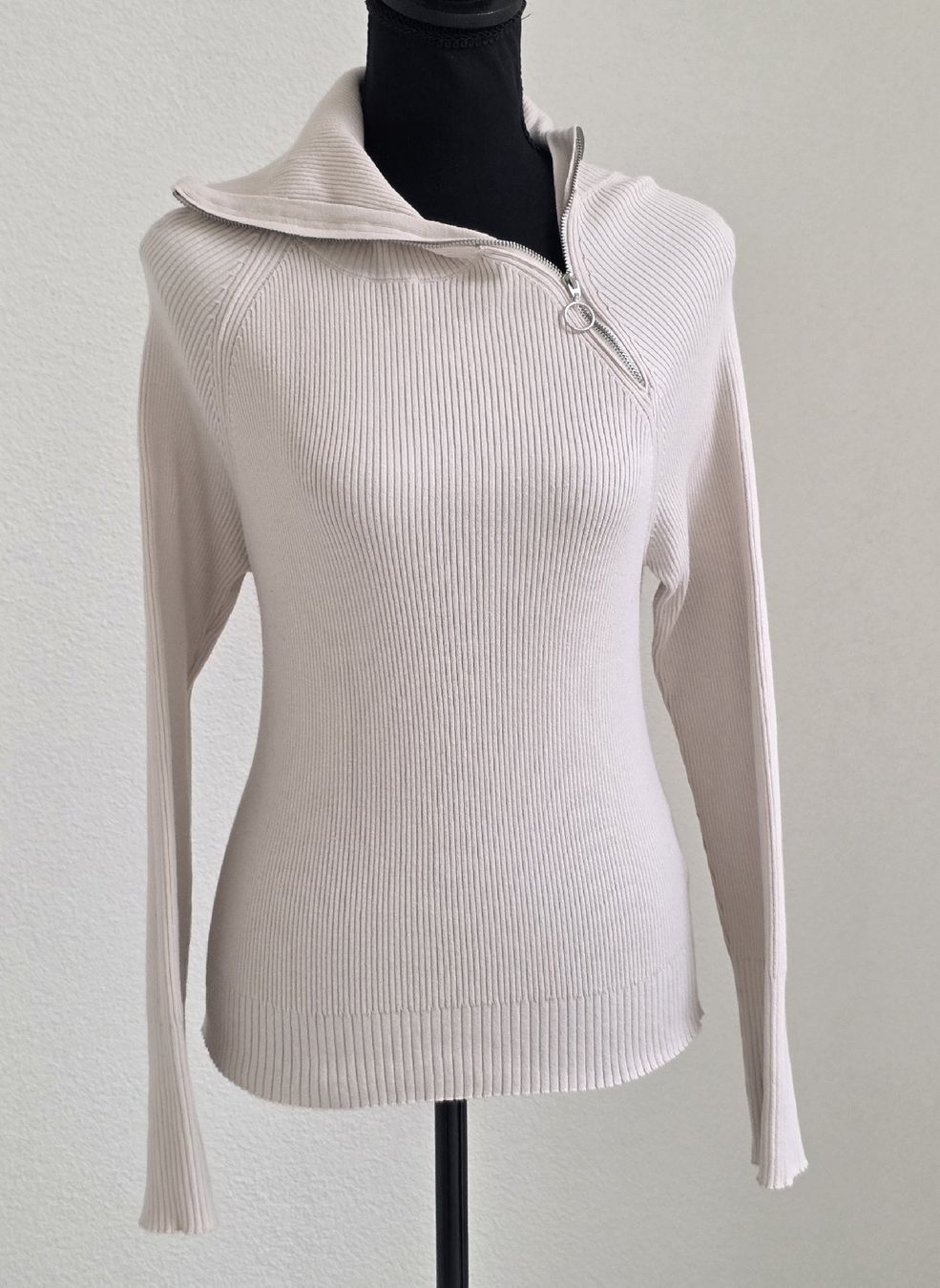 Stradivarius Maglioni & Felpe: Stradivarius Ripppullover beige Reissverschluss Grösse L – Nuovo (secondo la descrizione) da Rheinsulz venduto da Gilea