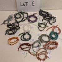 LOT E: 20 Stränge natürliche Schmucksteine/Perlen