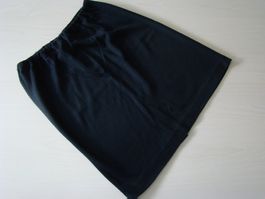 Rock schwarz , Grösse 44, Länge 52cm