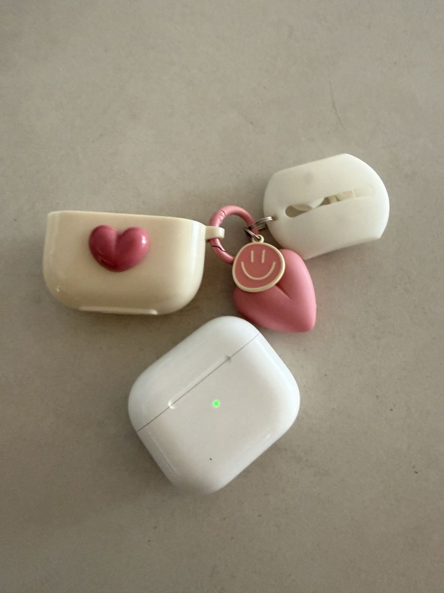 Apple Cuffie: Apple Airpods 3rd Gen used once – Nuovo (secondo la descrizione) da uster venduto da gnoomsarereal 2