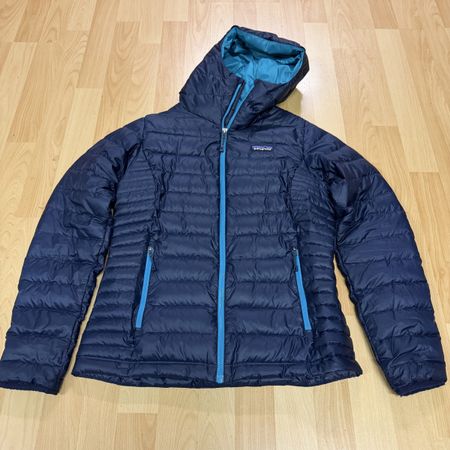 Patagonia Daunenjacke mit Kapuze blau Grösse S gebraucht