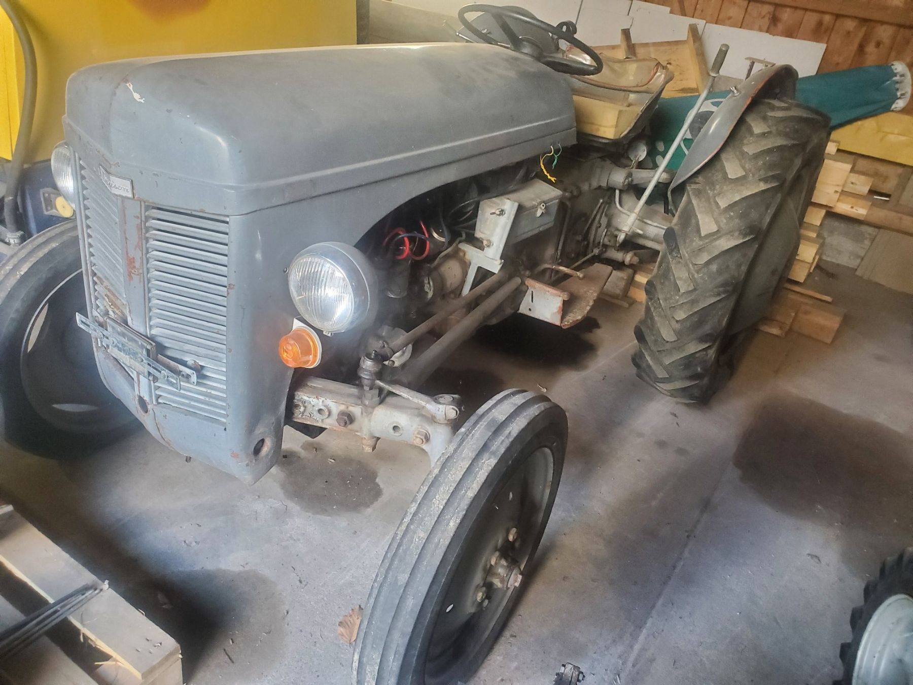 Traktoren: TRAKTOR Massey Ferguson – Gebraucht aus Hagenbuch ZH von Jerremi 4