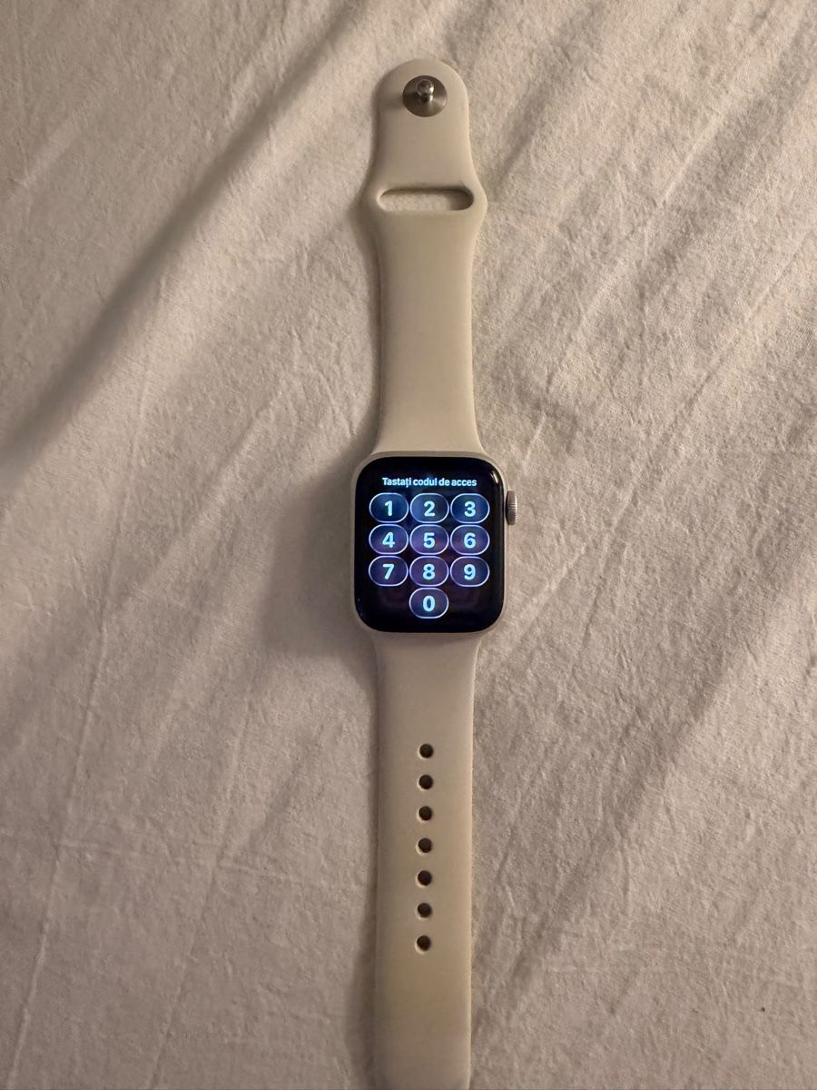 Apple Smartwatch: Apple Watch SE – D'occasion à Zürich par Tav.vi96 1