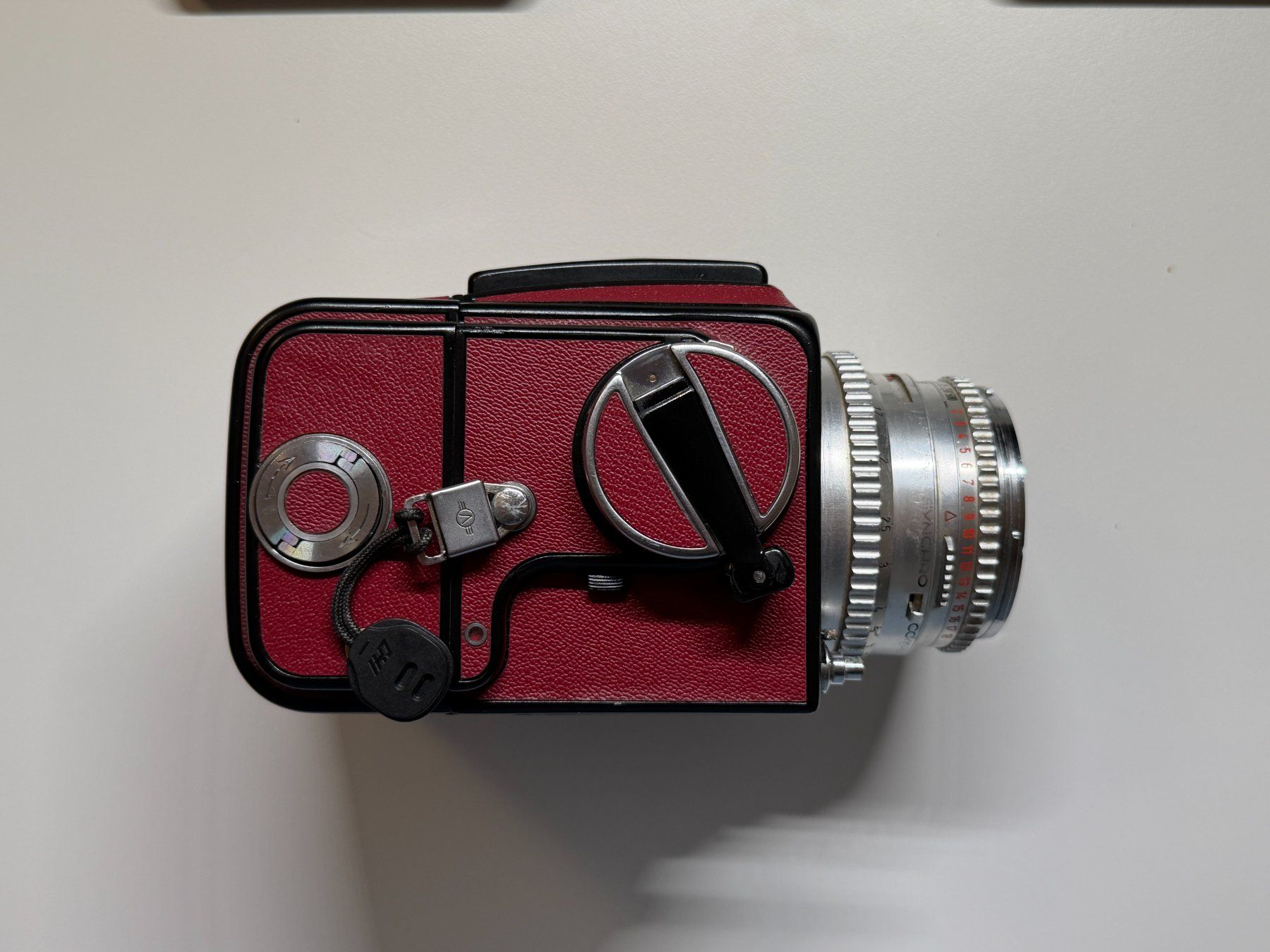 Hasselblad Fotocamera: Hasselblad 500C mit C80 Black mit gewechseltem Leatherette – Usato da Zürich venduto da ric_wz68 2