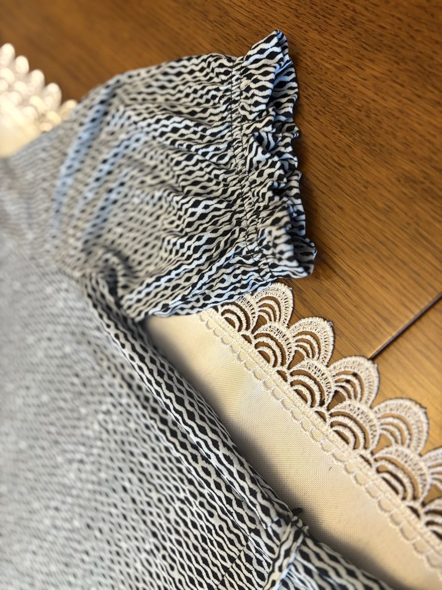 Vestiti: Robe M&S taille EUR 42 – Usato da Attalens venduto da Skorpionica 3
