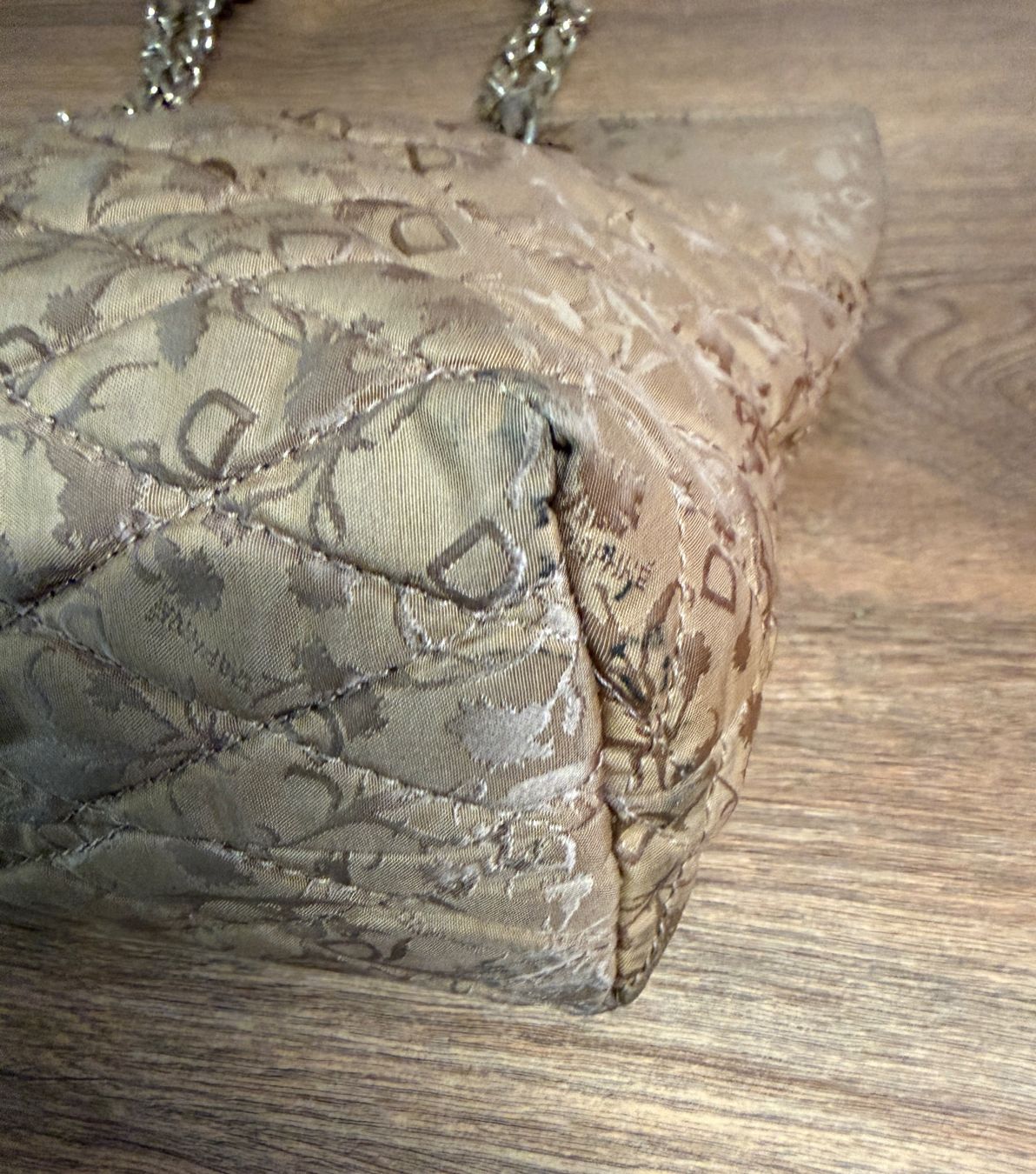 Taschen für Damen: Daphne Tasche beige mit Kette – Gebraucht aus Nussbaumen AG von olitech5415 3