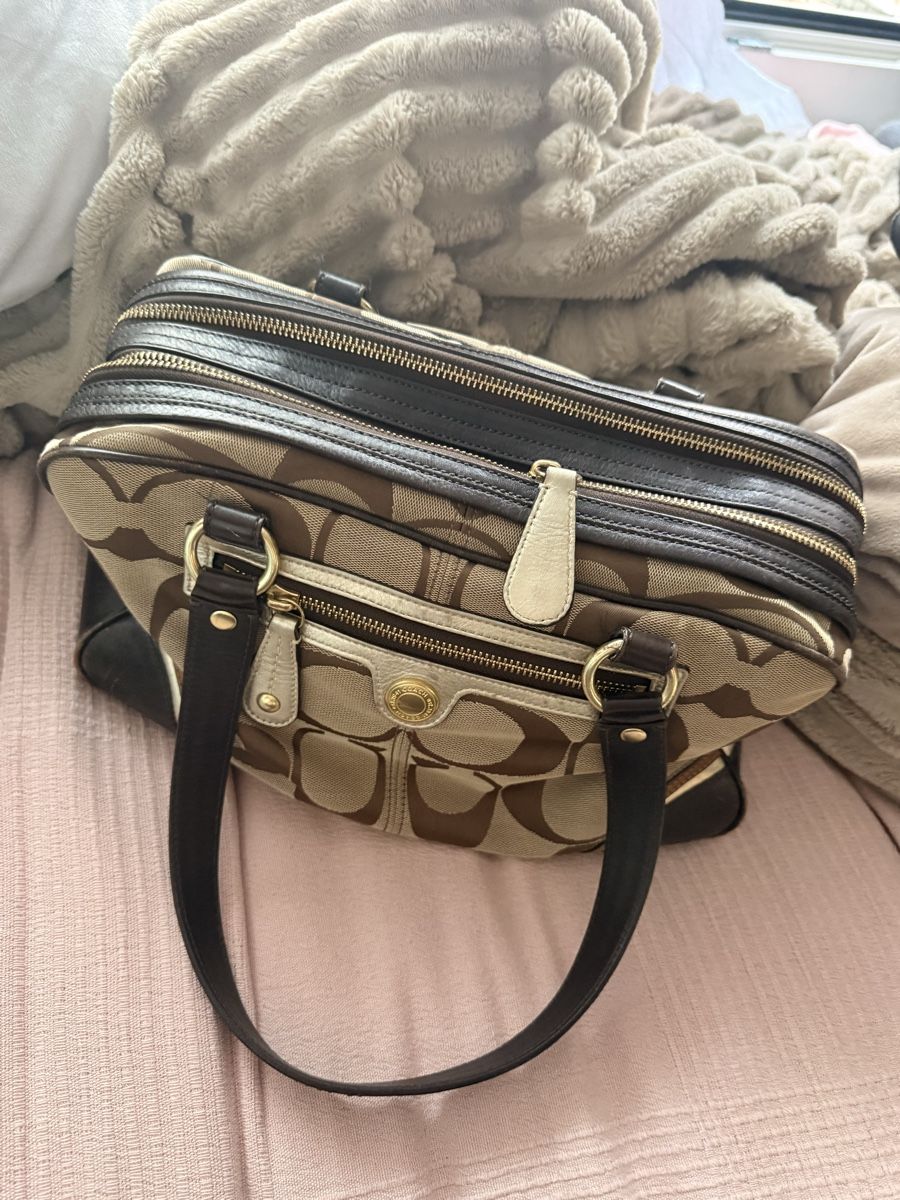Coach Borse da donna: Handtasche Coach Vintage – Usato da Mettmenstetten venduto da jae_qb7g 7