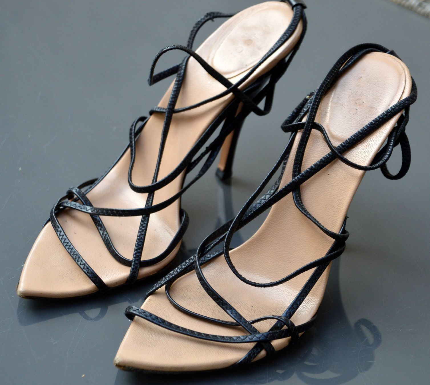 Gucci Damenschuhe: Sandalen / Sandales GUCCI   38,5 – Gebraucht aus Collonges von Auganien 2