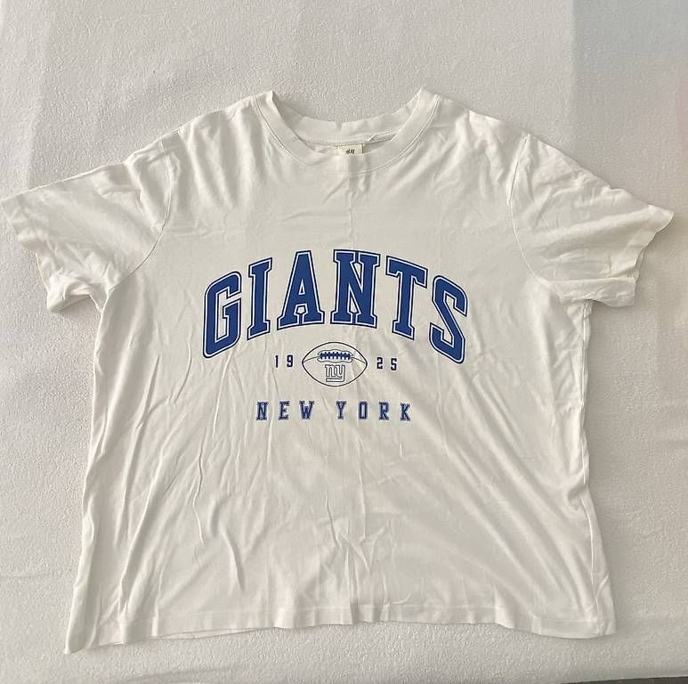 H&M T-Shirts: Giants NFL T-Shirt Gr XL – Gebraucht aus Grenchen von Tirana