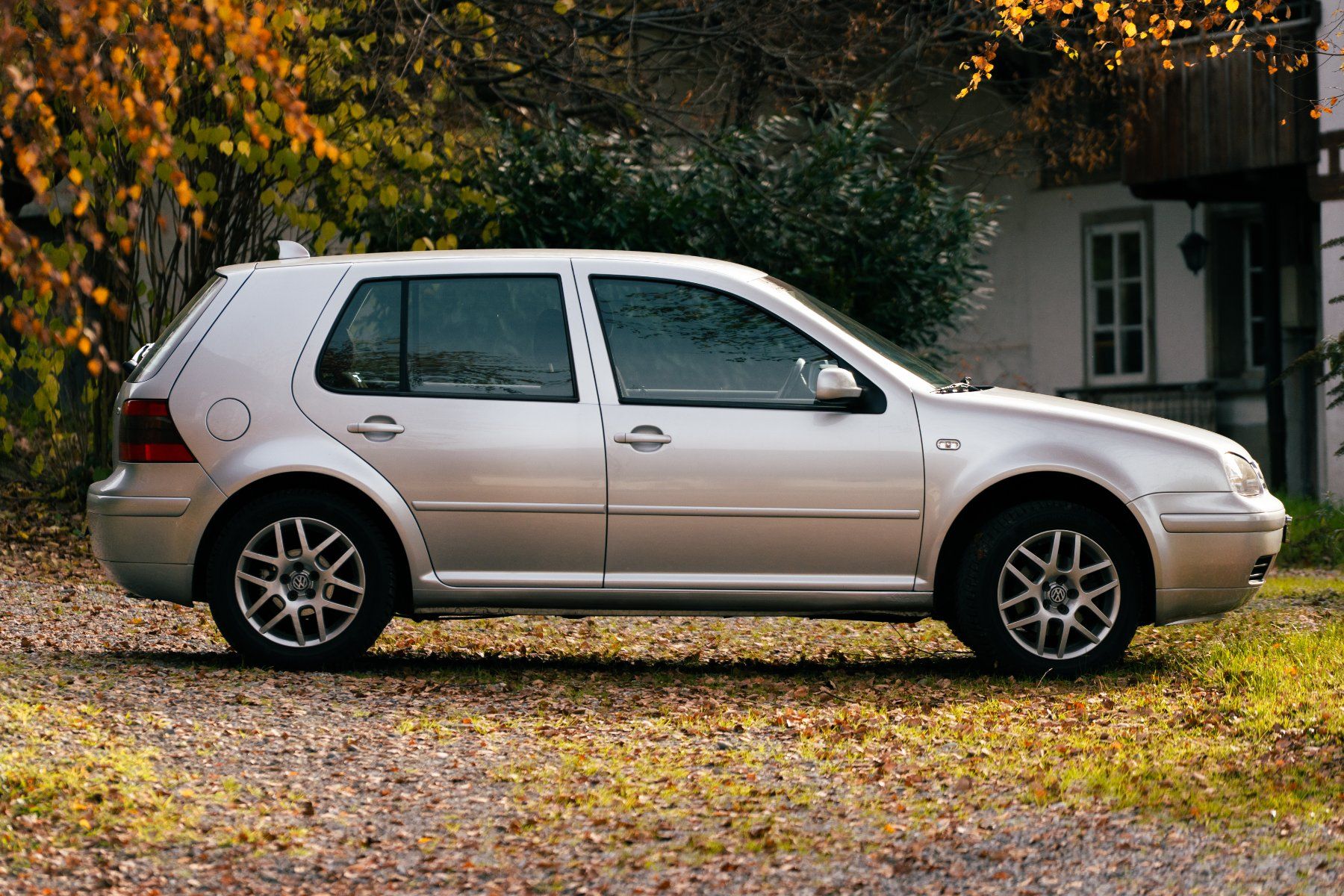 VW Autos: VW Golf 4 – Gebraucht aus Fribourg von joe_b9fb 1