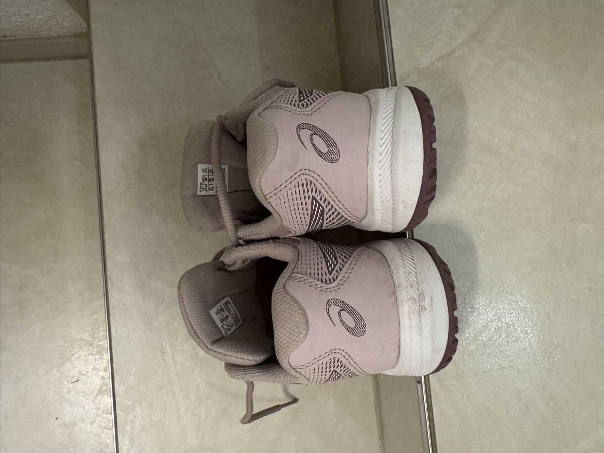 Asics Chaussures femmes: Asics Turnschuh rosa Gr. 38 – D'occasion à Oetwil am See par cos_lzr8 4