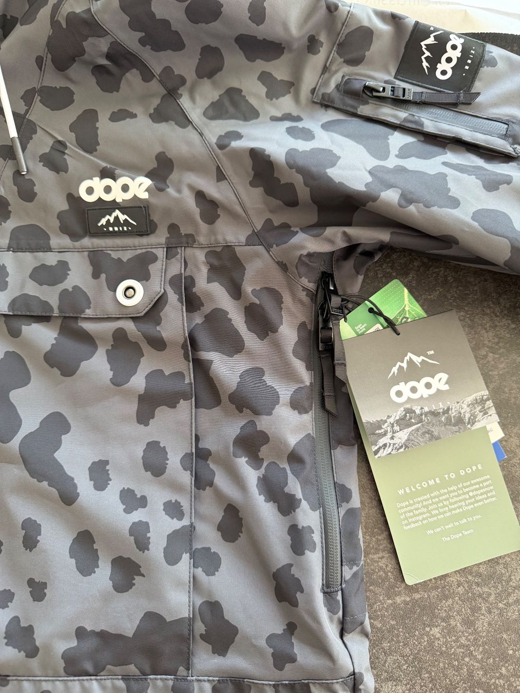 Dope Giacche: Dope Snowboardjacke – Nuovo e nell'imballaggio originale da Wil SG venduto da Sarah2307 3