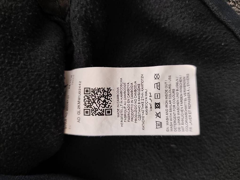 Pulls & Sweat-shirts: Puma Kapuzenpullover M - 48/50 – D'occasion à Oberkulm par FairTreasures 2