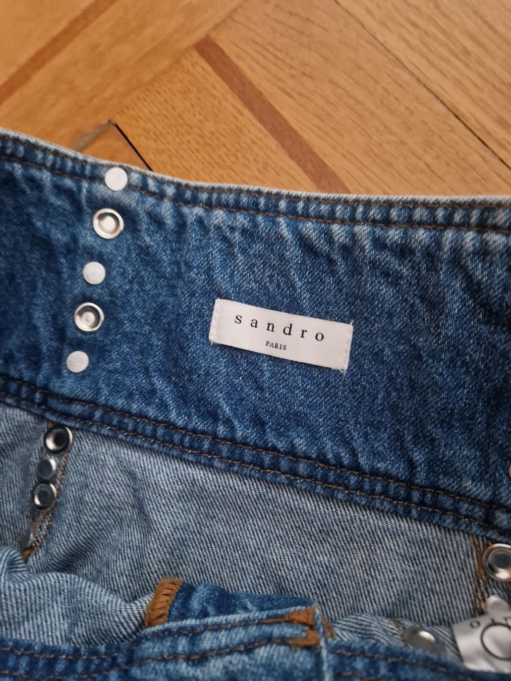 Sandro Gonne: Jupe en jean Sandro Paris, taille 3 – Nuovo (secondo la descrizione) da Pully venduto da Patriciaeve 2