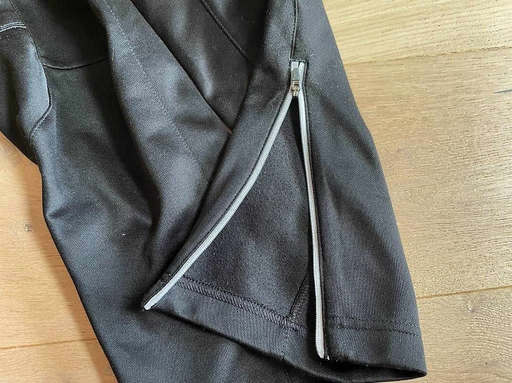 Pantaloni: PUMA JOGGINGHOSE / SPORTHOSE GR 140 – Usato da Mönchaltorf venduto da rokafauc 2