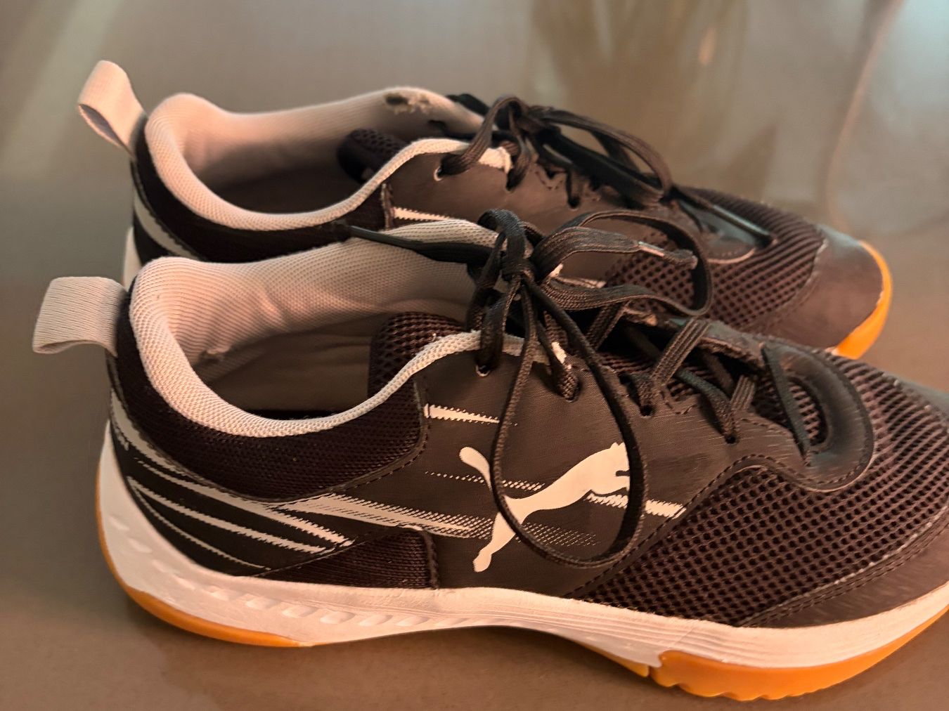 Puma Scarpe da uomo: Hallenschuhe Gr.37 – Usato da Reinach BL venduto da Steinii