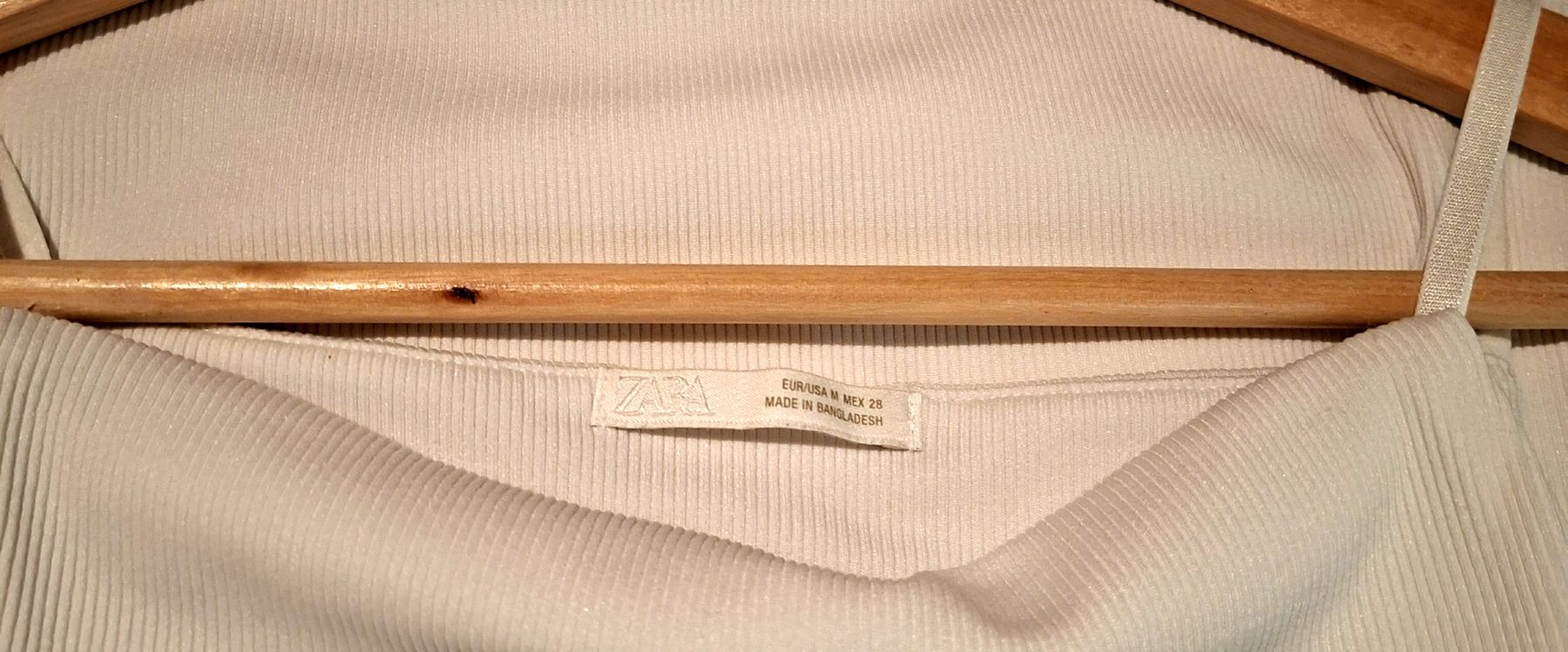 Zara Tops: ZARA Top – Gebraucht aus Greifensee von and_h52v 1