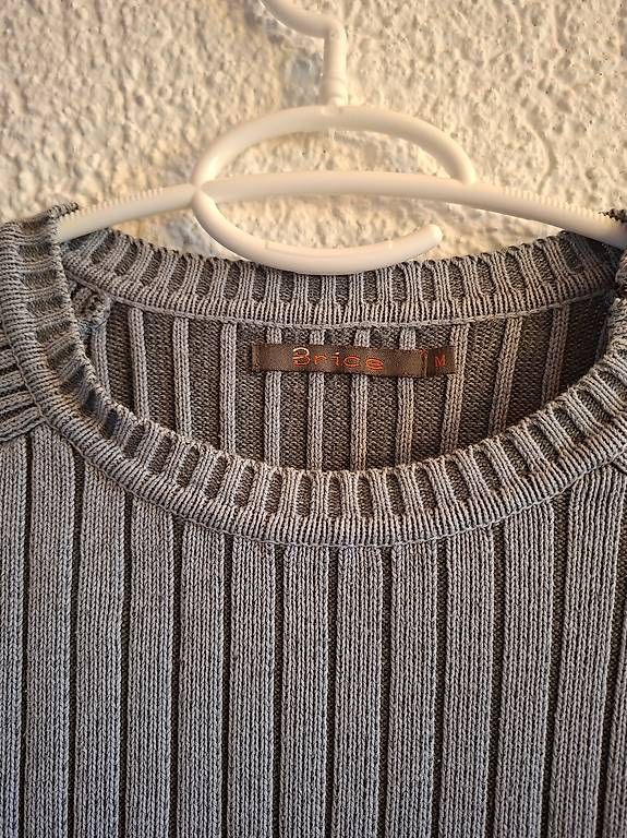 Pulls & Sweat-shirts: Sweatshirt/Pullover Grösse M – D'occasion à Belp par ced_y8hx 1