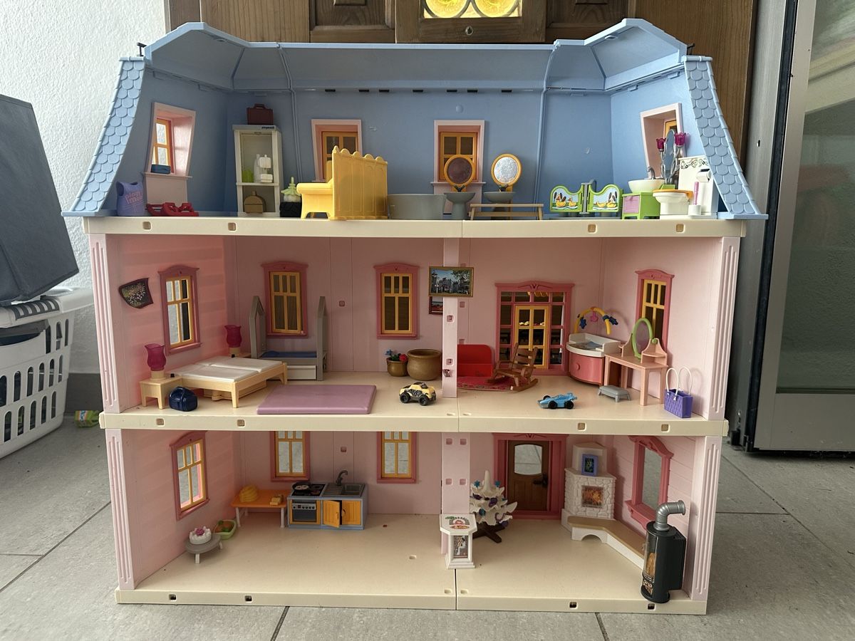 Playmobil Jouets: Playmobilhaus – D'occasion à Endingen par country_family 3