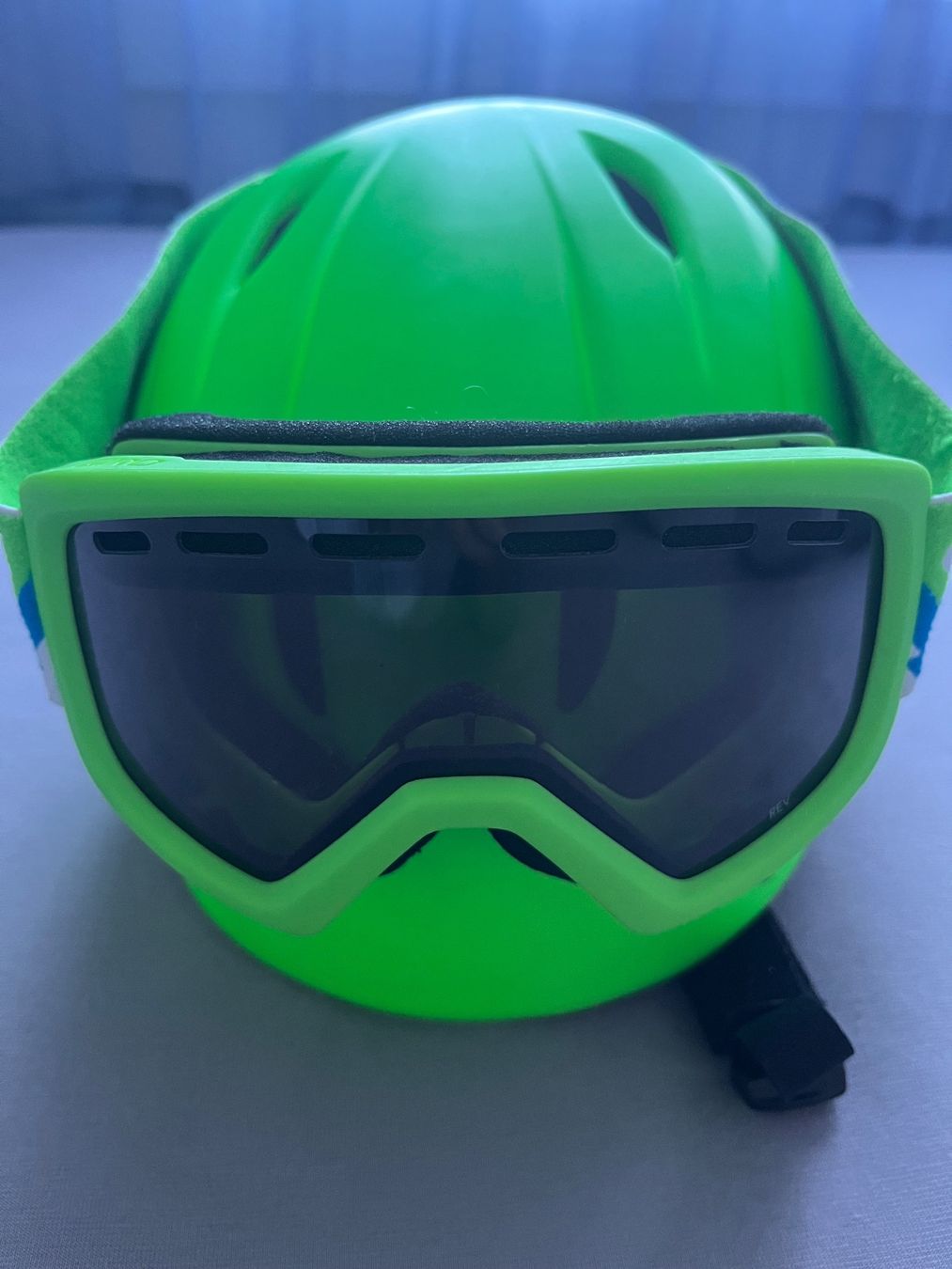 Giro Helme: Giro Kinder Skihelm – Gebraucht aus St. Gallen von Nickat 1