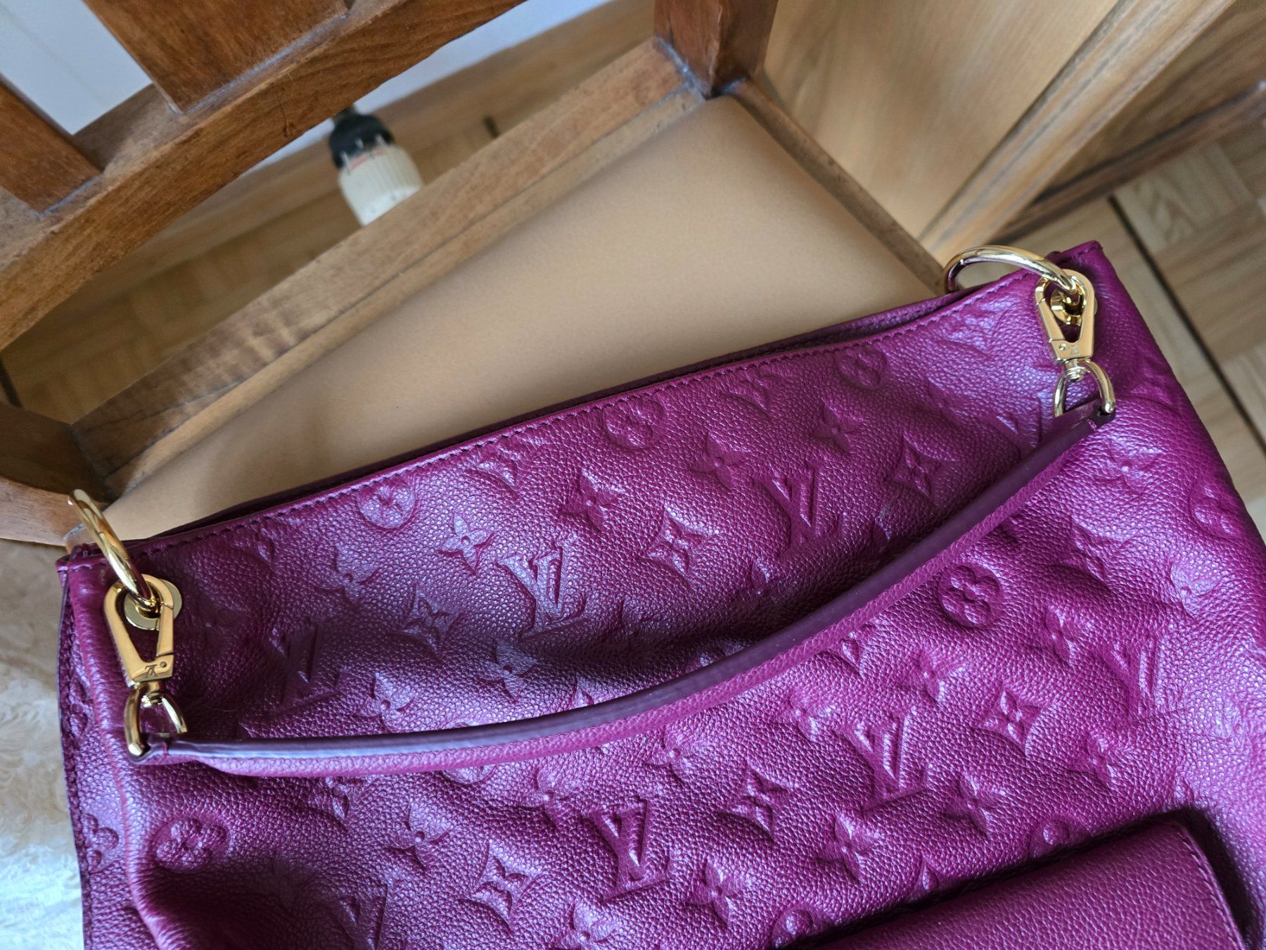 Louis Vuitton Borse: Louis Vuitton Metis hobo Empreinte Weinrot – Usato da Bottmingen venduto da sandy_2 3