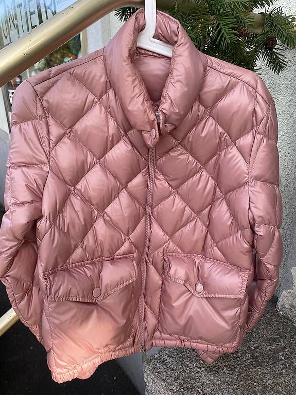 Giacche: MONCLER Leichte Daunenjacke – Nuovo e nell'imballaggio originale da St. Gallen venduto da Konstanza 4