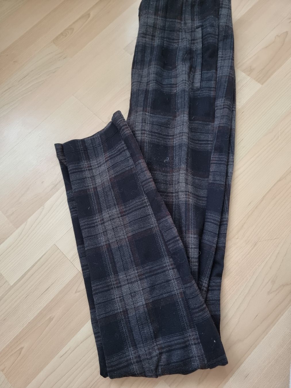 C&A Pantaloni: Karo Hose Herbst – Usato da Altstätten SG venduto da melii._.98