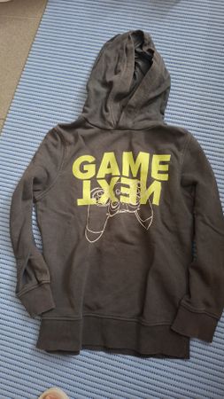 Kapuzenpullover C&A grau Grösse 134/140 Hoodie