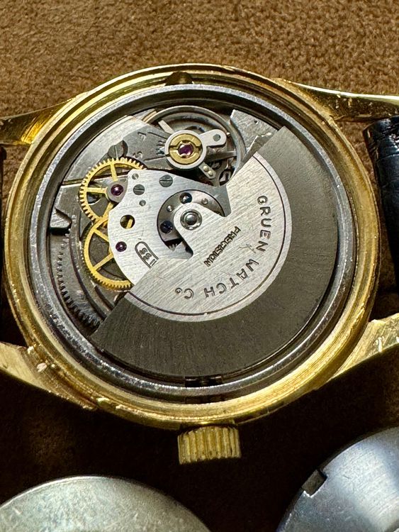 Montre Femme Gruen Précision - Cadran Blanc Chiffres Romains - Bracelet Acier - Quartz - #104