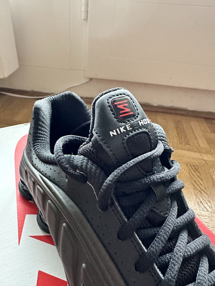 Nike Herrenschuhe: Nike Shox R4 – Neu (gemäss Beschreibung) aus Châtelaine von Mayy 4