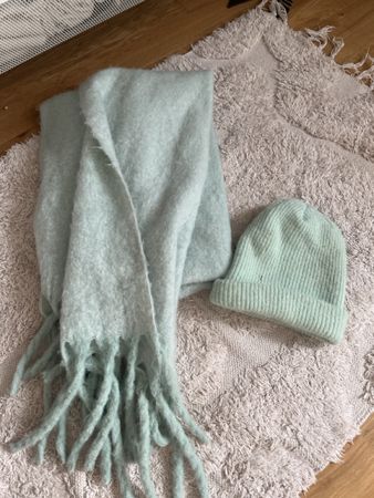 Bonnet et écharpe vert PIMKIE
