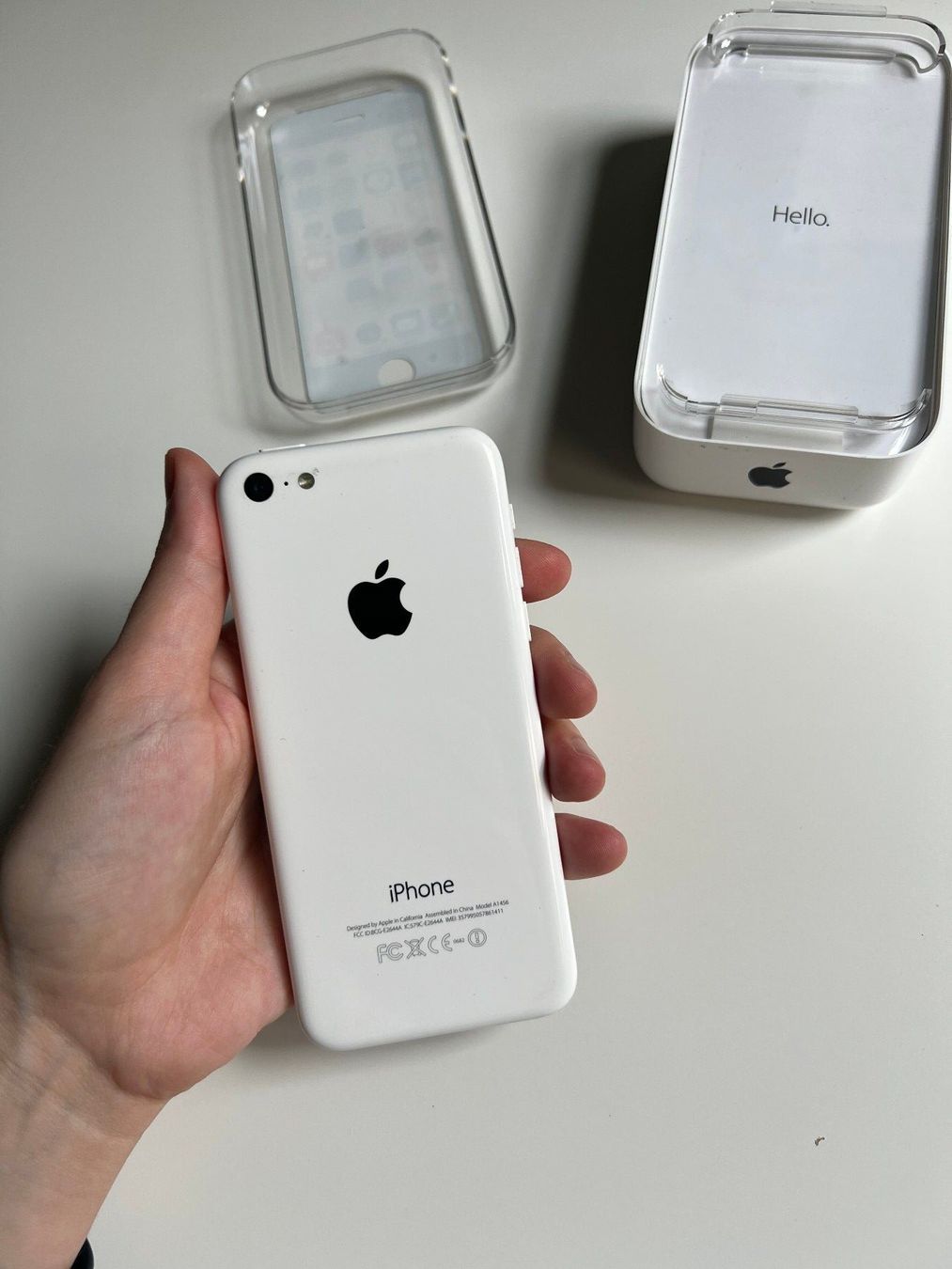 Apple Telefoni cellulari / Smartphones: iPhone 5C with box, white – Usato da Zürich venduto da cefanie 2