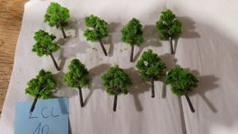 10 jolis arbres clairs