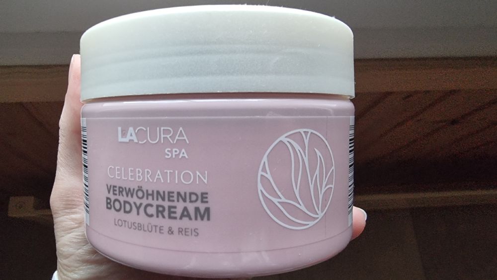 Lacura SPA Körpercreme mit Lotusblüte und Reis 250ml Kaufen auf Ricardo