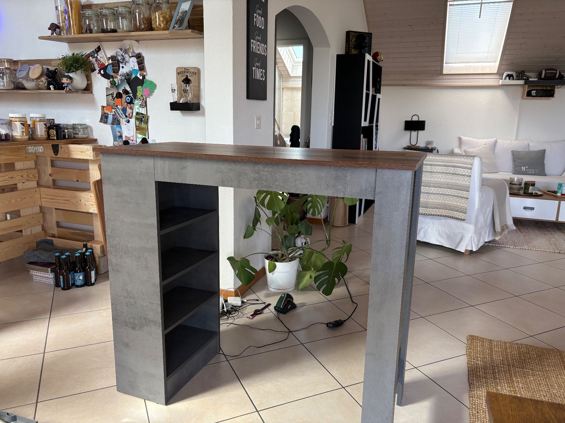 Allestimento di negozi e stand fieristici: Meuble "bar" avec rangements ouverts – Usato da Les Monts-de-Pully venduto da scorbaz 2