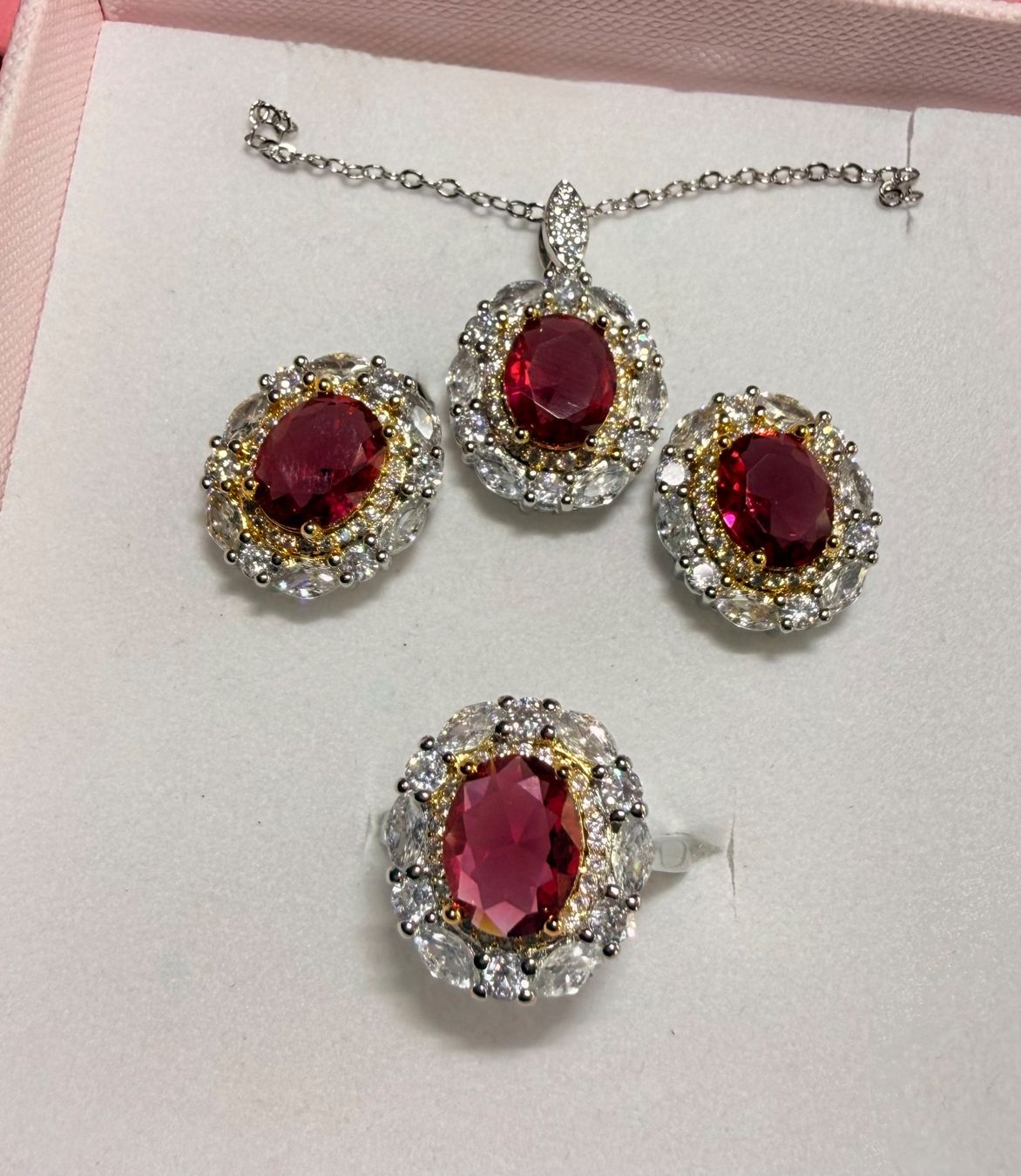 Sonstiger Schmuck: Ensemble de bijoux Rubis – Neu und originalverpackt aus St-Maurice von Sandrinette123 1