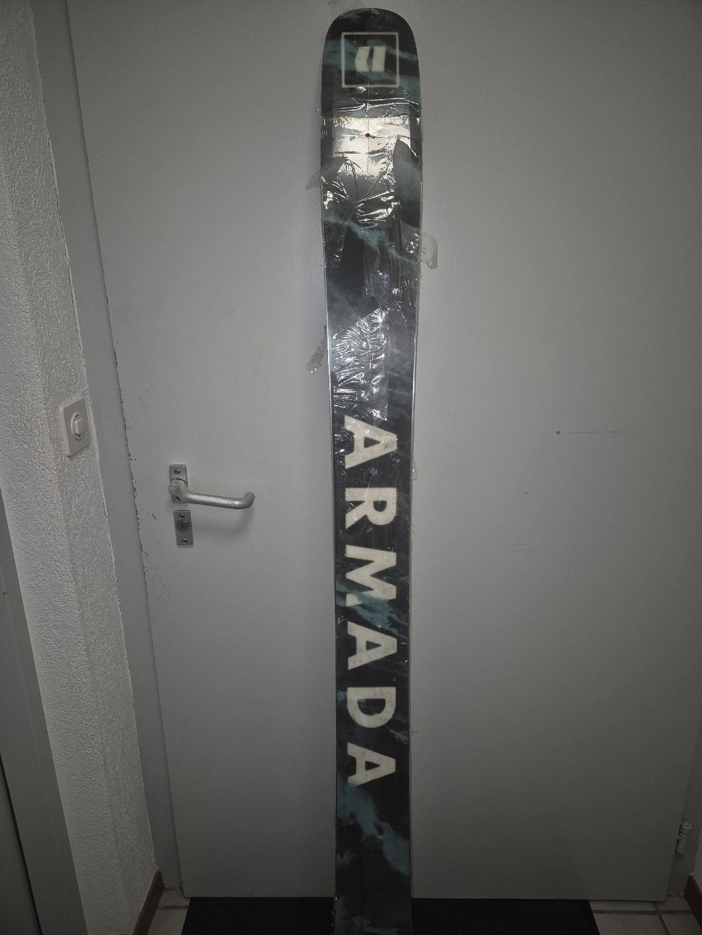 Armada Sci: Armada JJ ARV 116 + fixation tyrolia attack 16 – Nuovo e nell'imballaggio originale da Porrentruy venduto da jer_6hmq 1