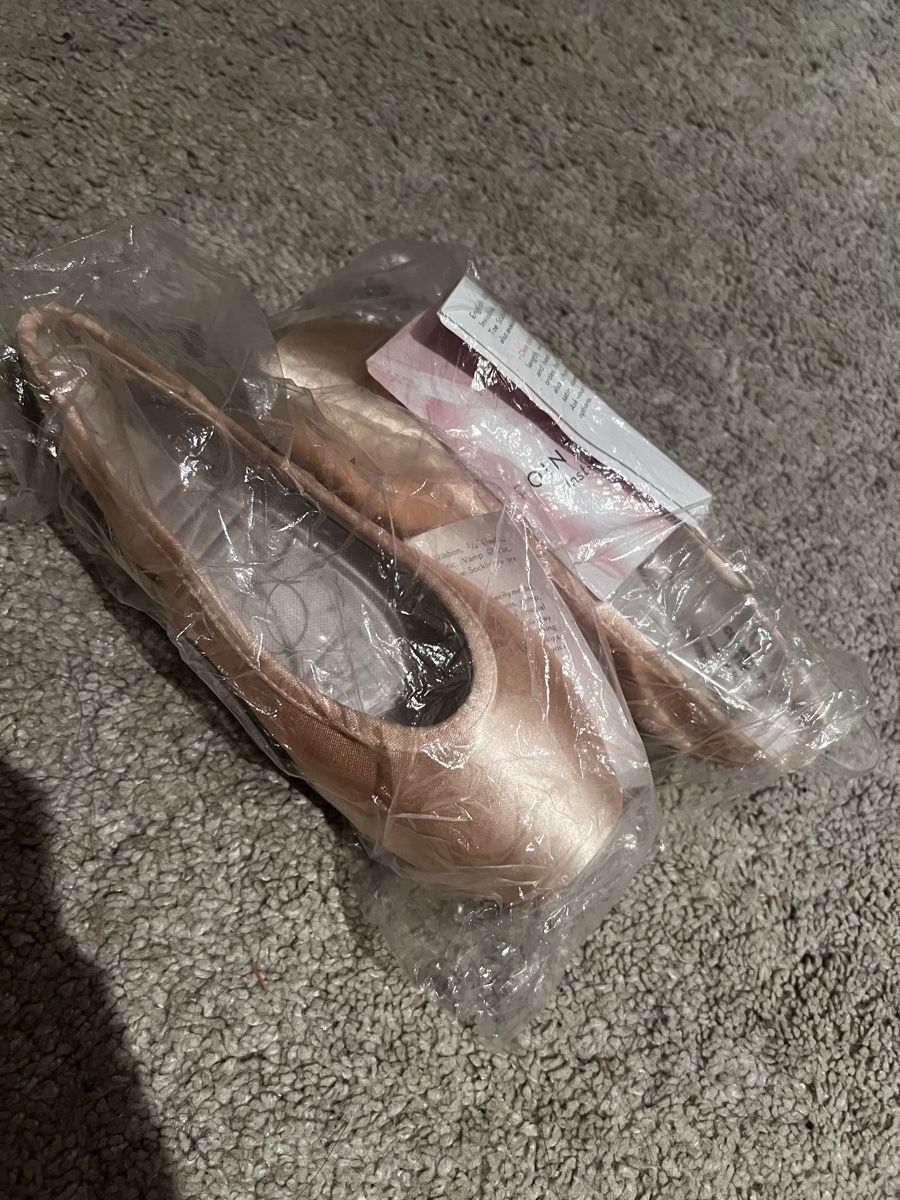 Scarpe da donna: Gaynor Mindon Spitzenschuhe – Nuovo e nell'imballaggio originale da Wollerau venduto da fer_h6qy